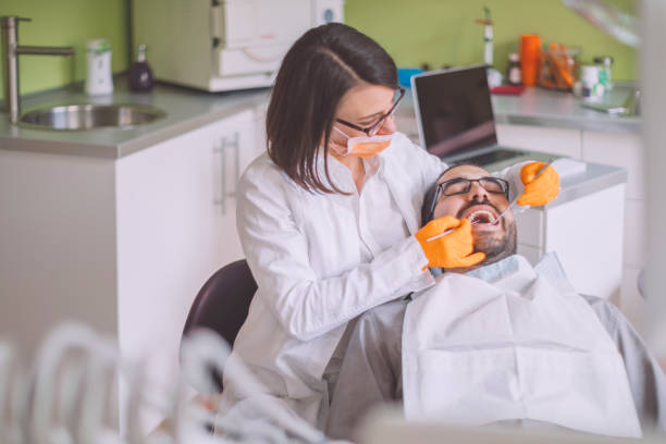 Best Dentist for Tooth Abscess  in Blue Grass, IA
